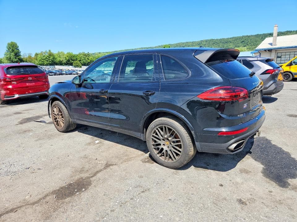 2018 PORSCHE CAYENNE 2