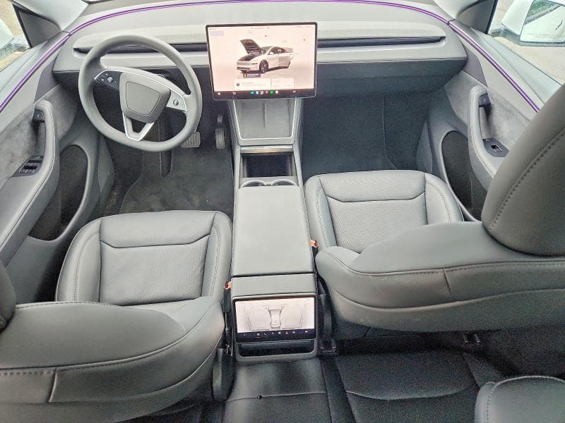 2026 TESLA MODEL Y 8