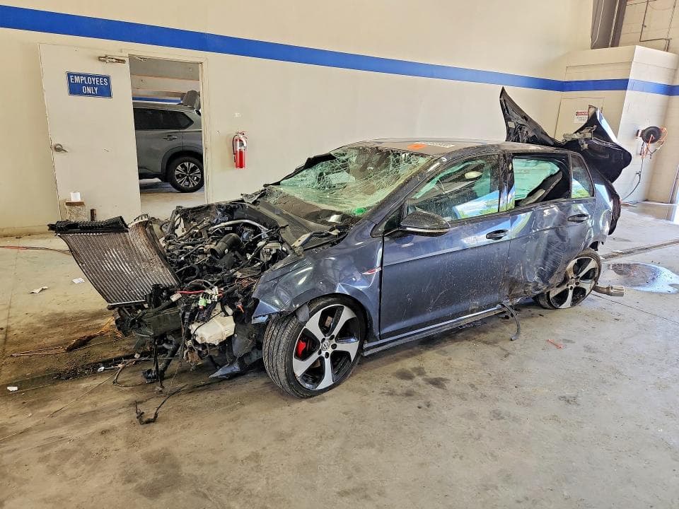 2018 VOLKSWAGEN GTI S/SE - 1