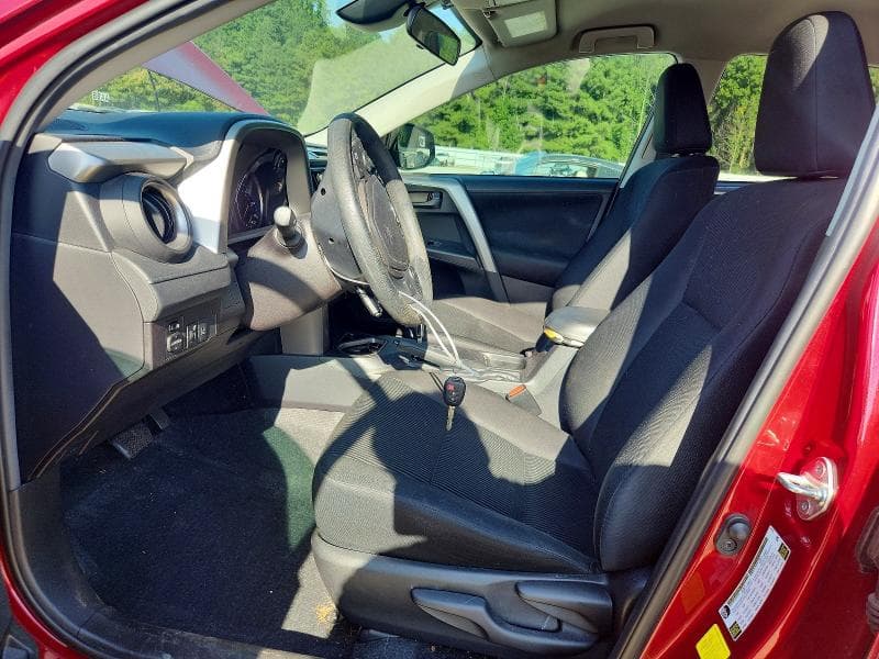 2018 TOYOTA RAV4 LE 7