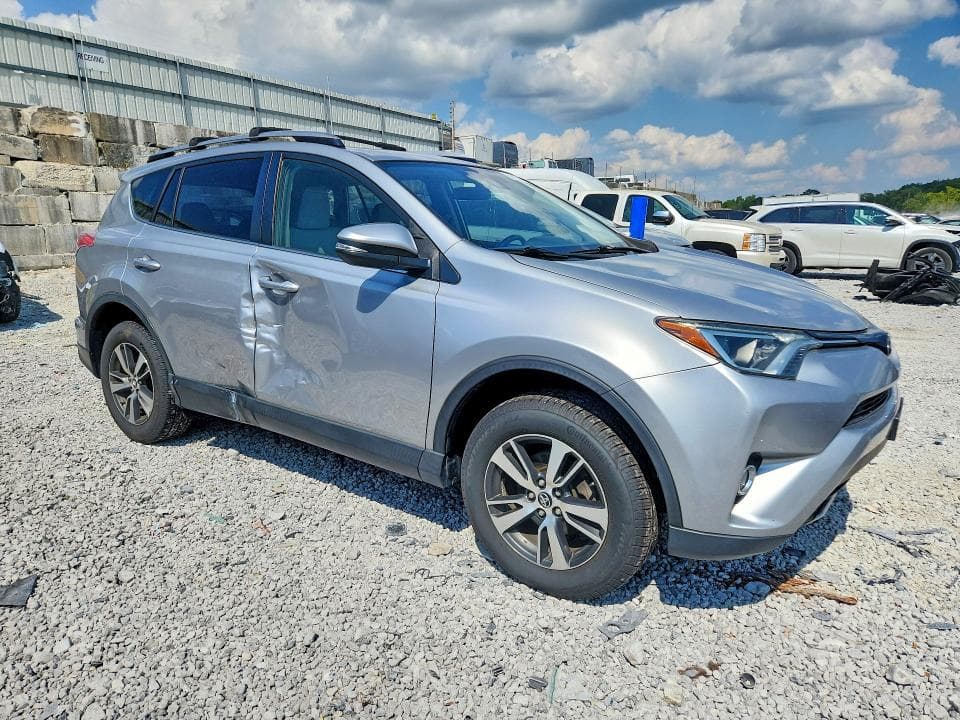 2018 TOYOTA RAV4 XLE 4