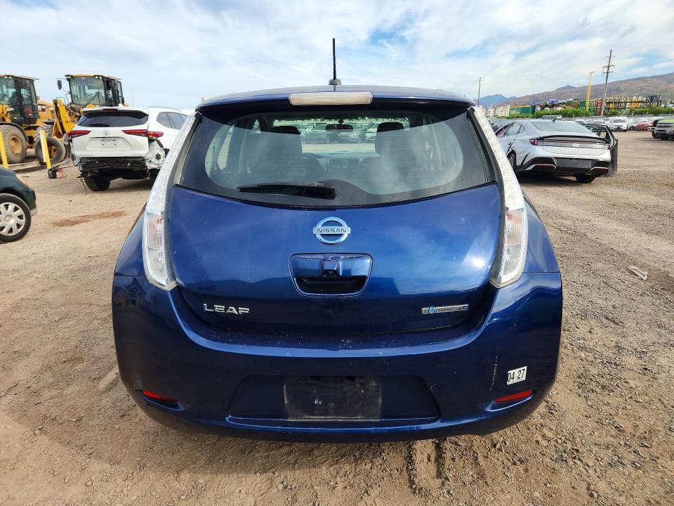 2017 NISSAN LEAF S 6