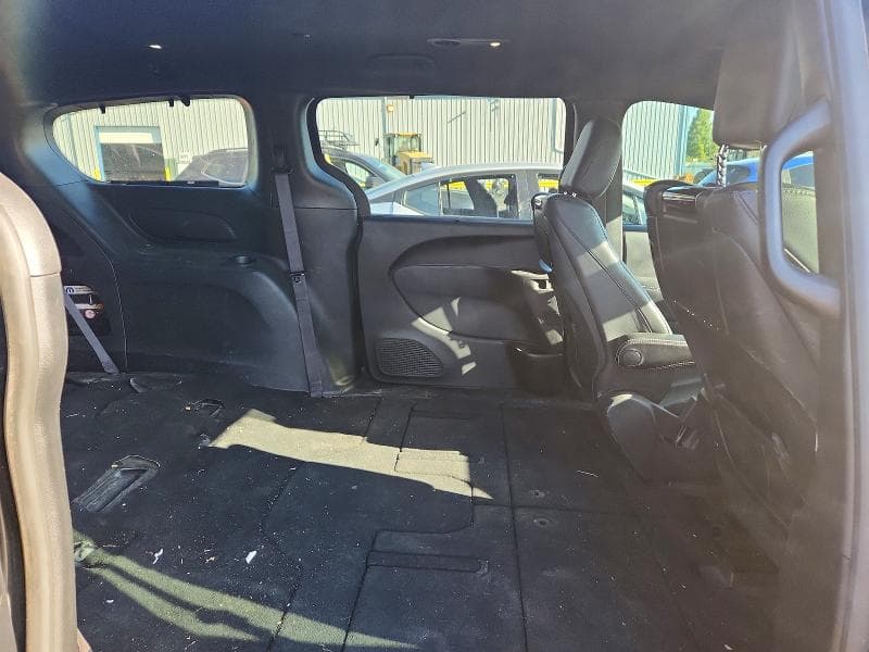 2020 CHRYSLER PACIFICA TOURING L 10