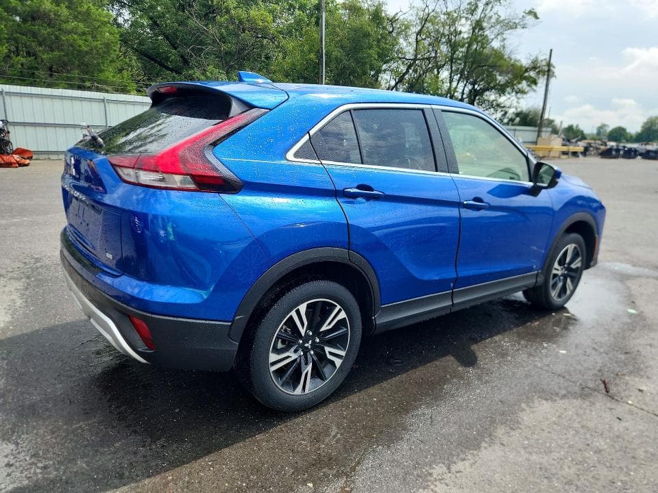 2024 MITSUBISHI ECLIPSE CROSS SE 3