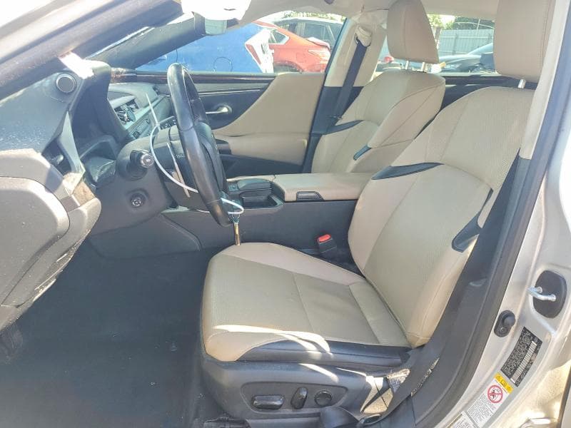 2019 LEXUS ES 300H 7