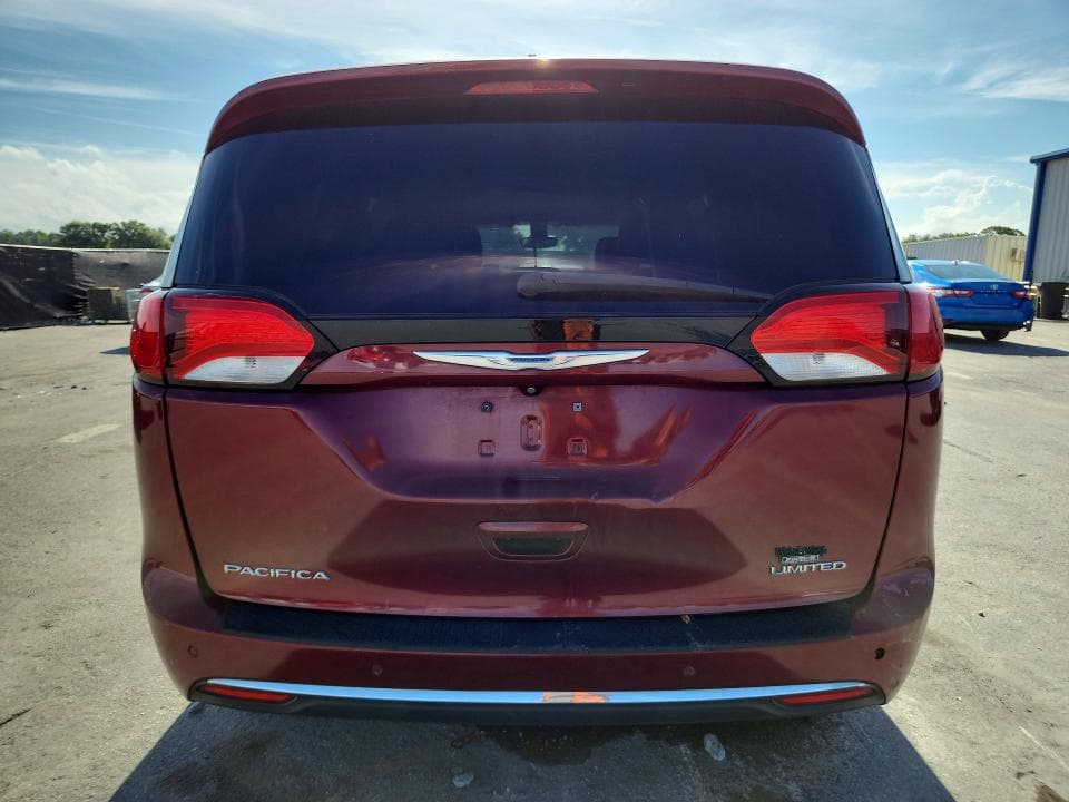 2017 CHRYSLER PACIFICA LIMITED 6