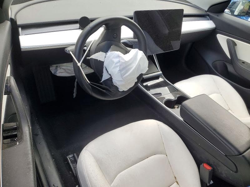 2019 TESLA MODEL 3 8