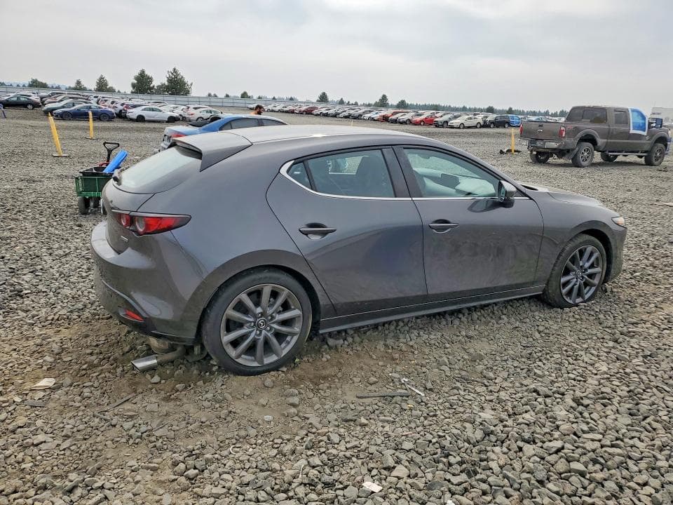 2021 MAZDA 3 SELECT 3