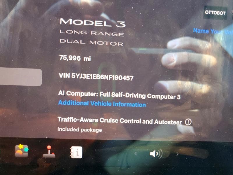 2022 TESLA MODEL 3 9