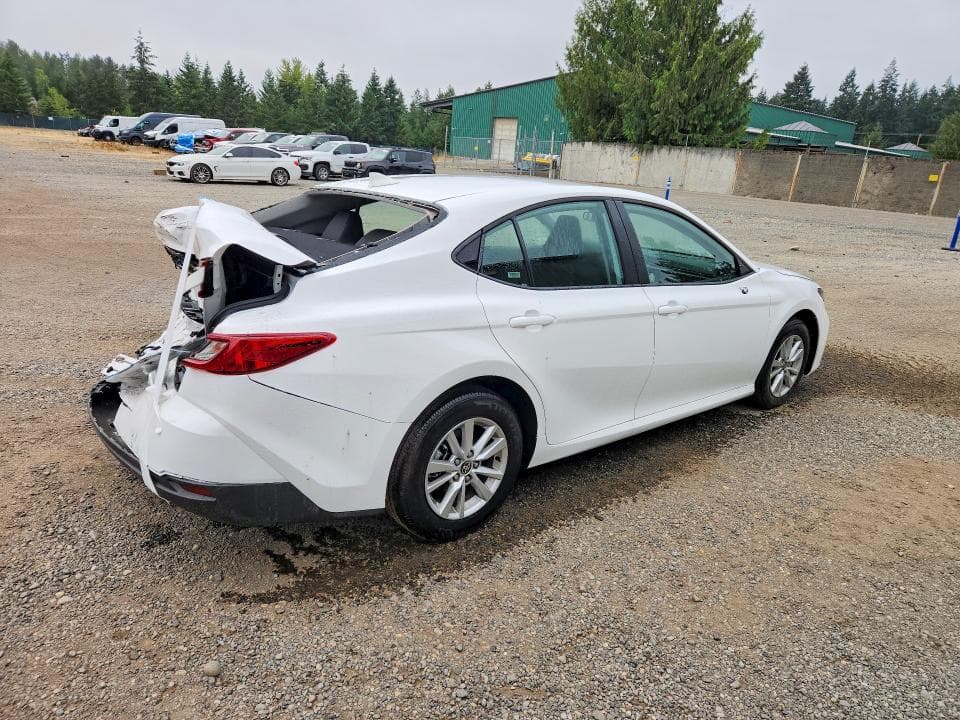 2026 TOYOTA CAMRY LE 3