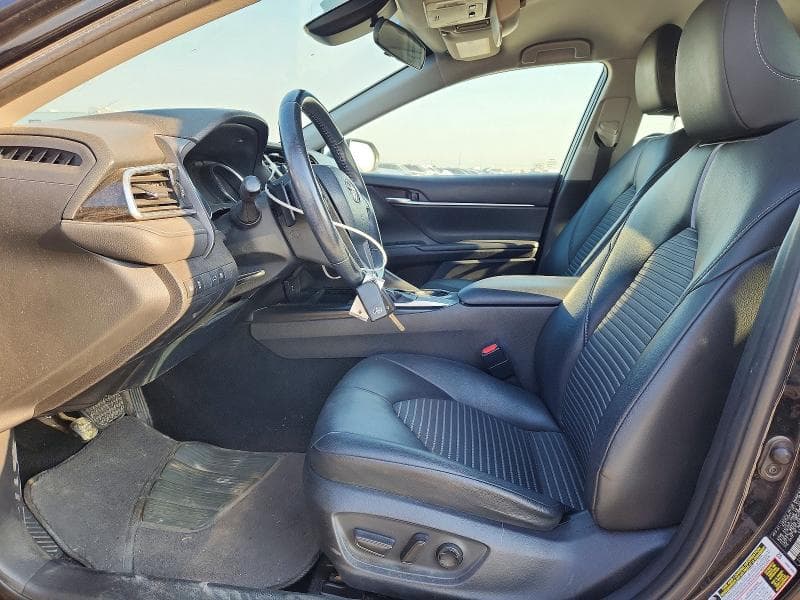 2018 TOYOTA CAMRY SE 7