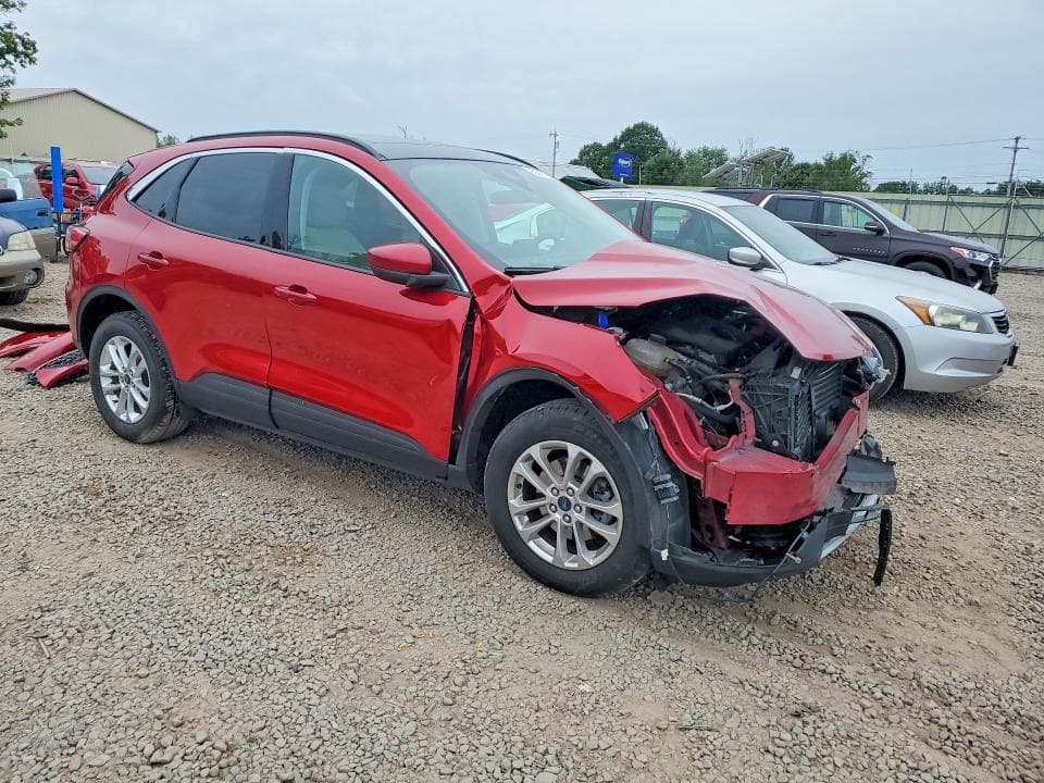 2020 FORD ESCAPE SE 4