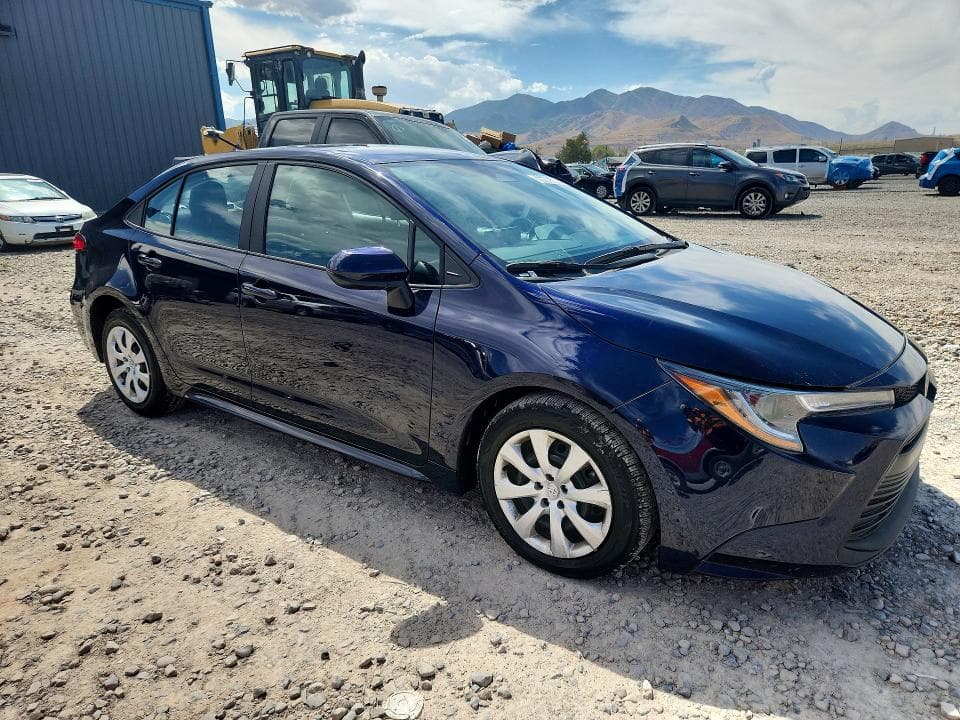 2026 TOYOTA COROLLA LE 4