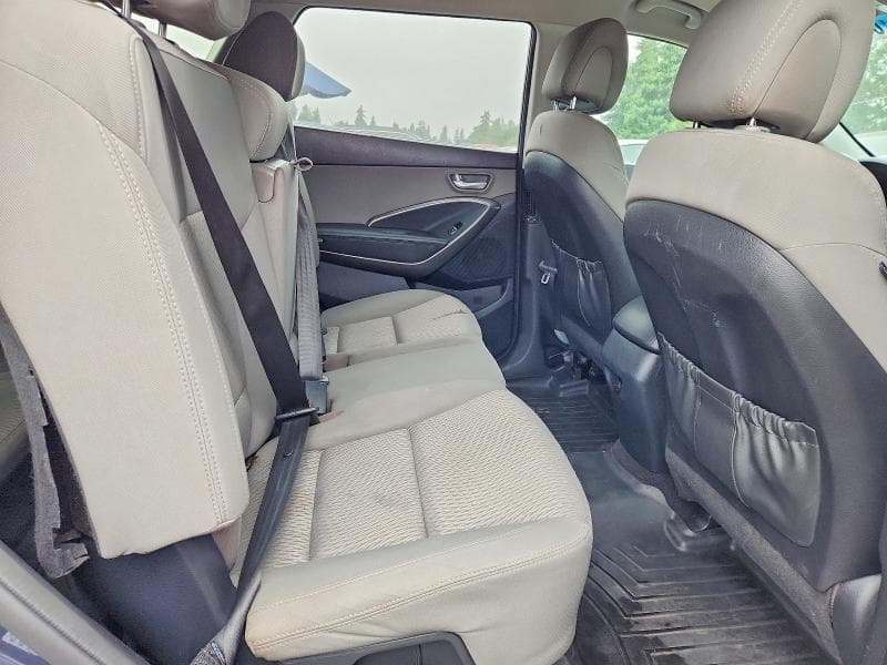 2017 HYUNDAI SANTA FE SE 11