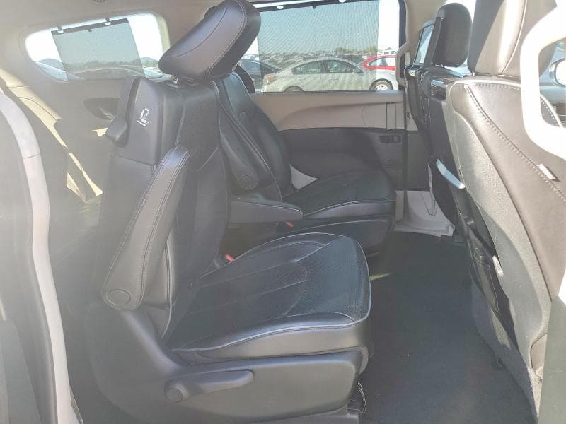 2018 CHRYSLER PACIFICA HYBRID LIMITED 11