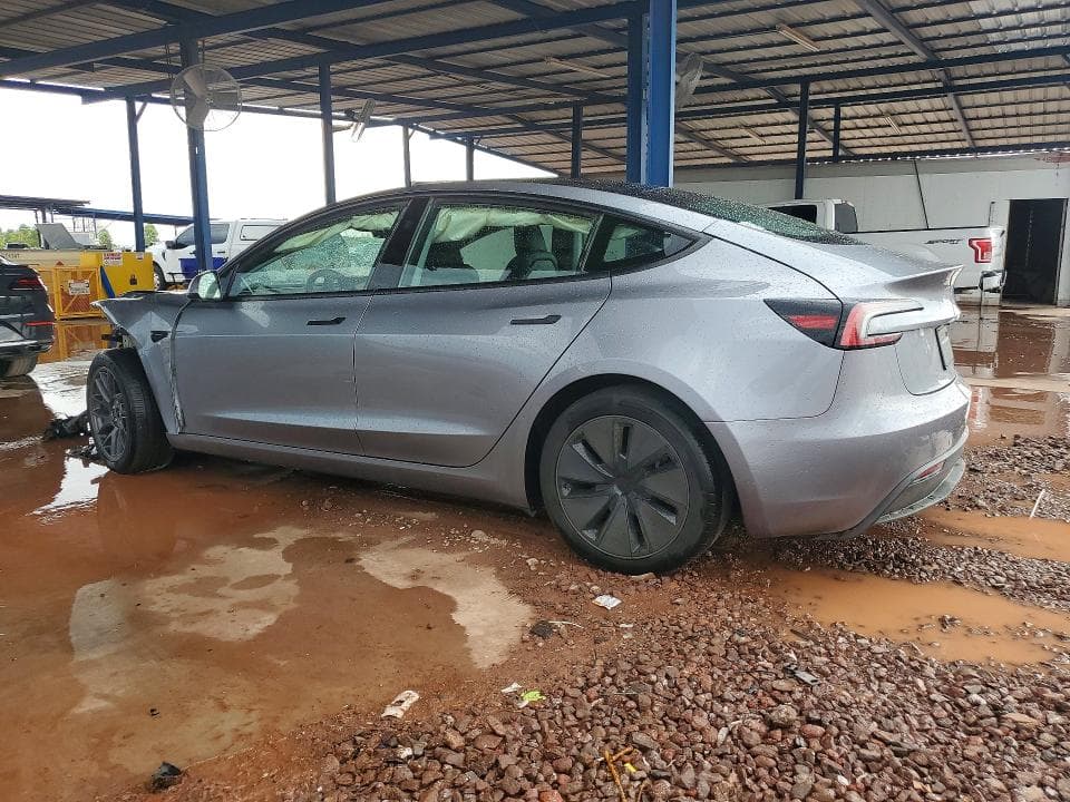 2025 TESLA MODEL 3 2
