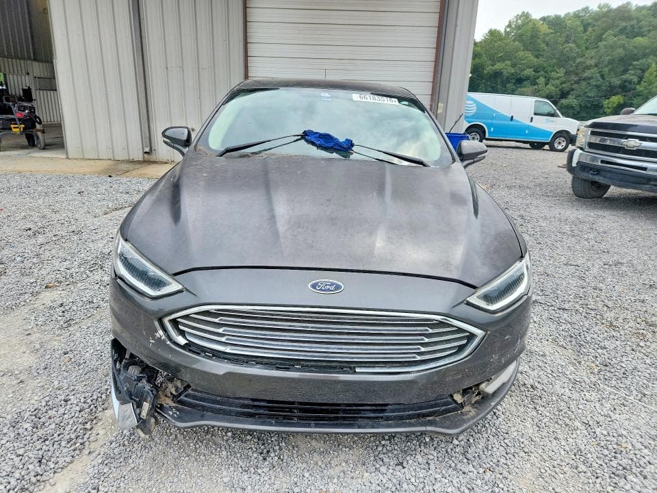 2017 FORD FUSION SE 5
