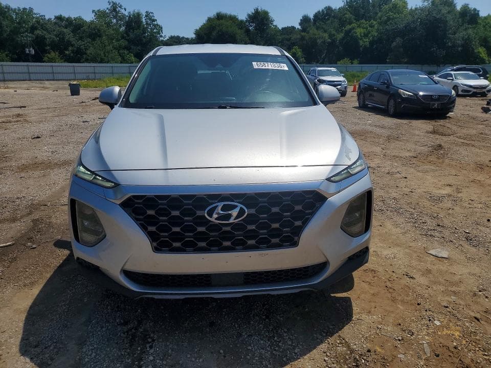 2019 HYUNDAI SANTA FE SE 5