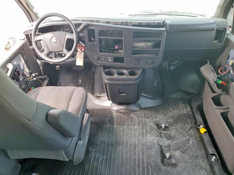 2026 GMC SAVANA G2500 8