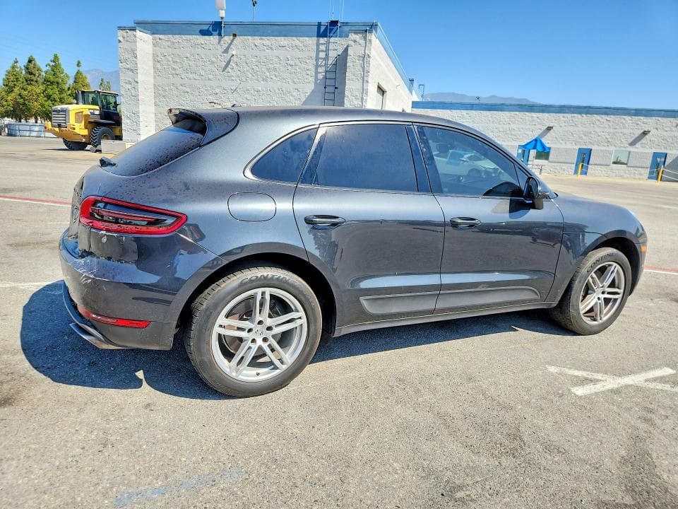 2017 PORSCHE MACAN 3