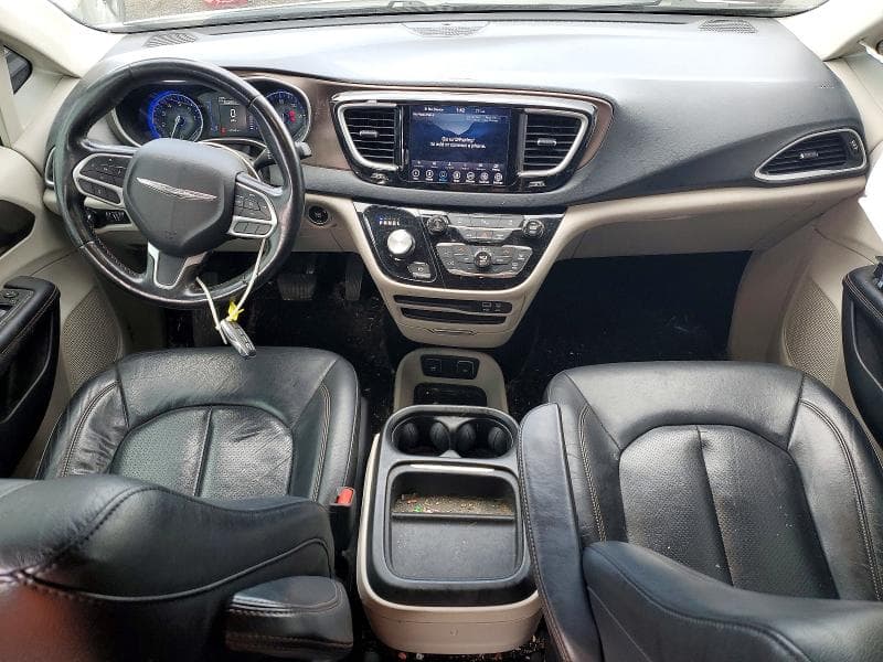2019 CHRYSLER PACIFICA TOURING L 8