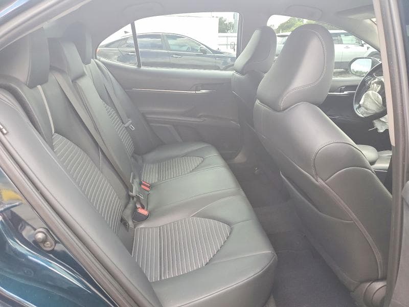 2021 TOYOTA CAMRY SE 10