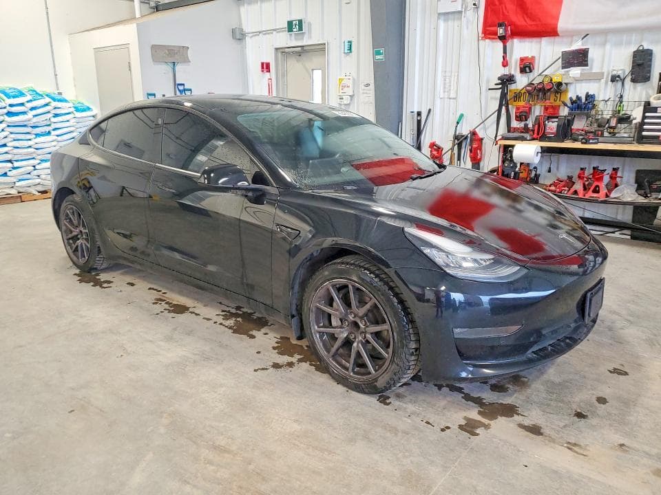 2019 TESLA MODEL 3 4