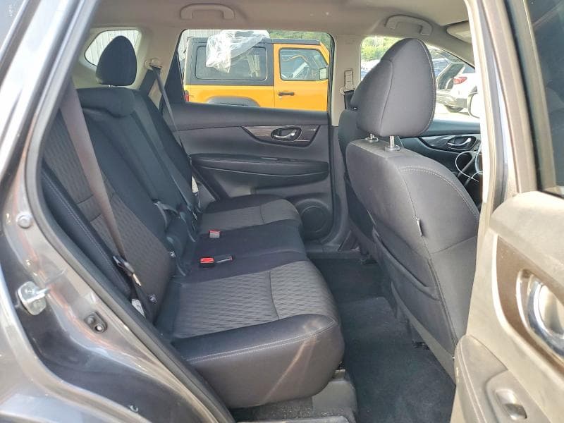 2018 NISSAN ROGUE SV 11