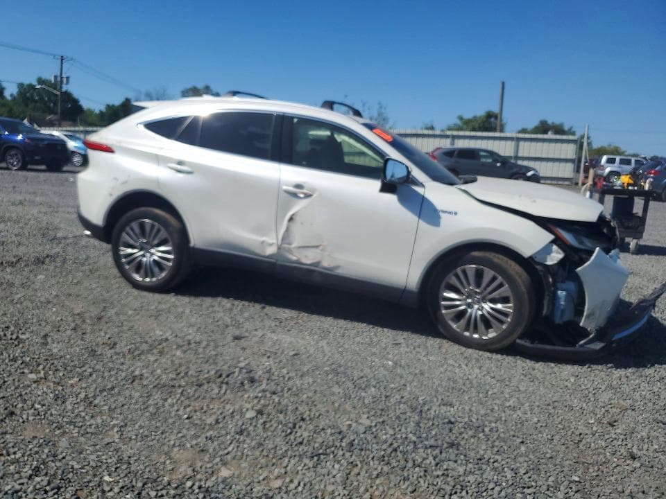 2021 TOYOTA VENZA XLE 4