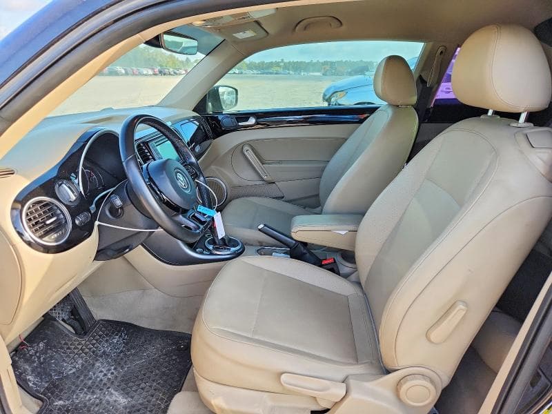 2017 VOLKSWAGEN BEETLE SE 7
