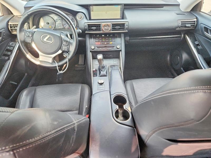 2018 LEXUS IS 300 8