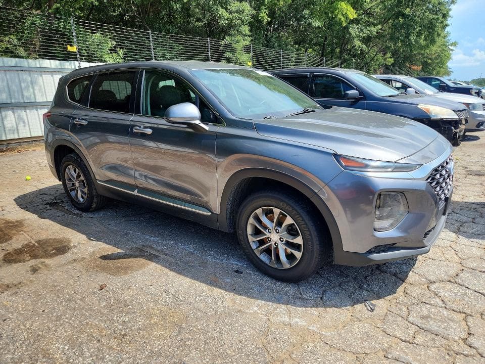 2019 HYUNDAI SANTA FE SE 4