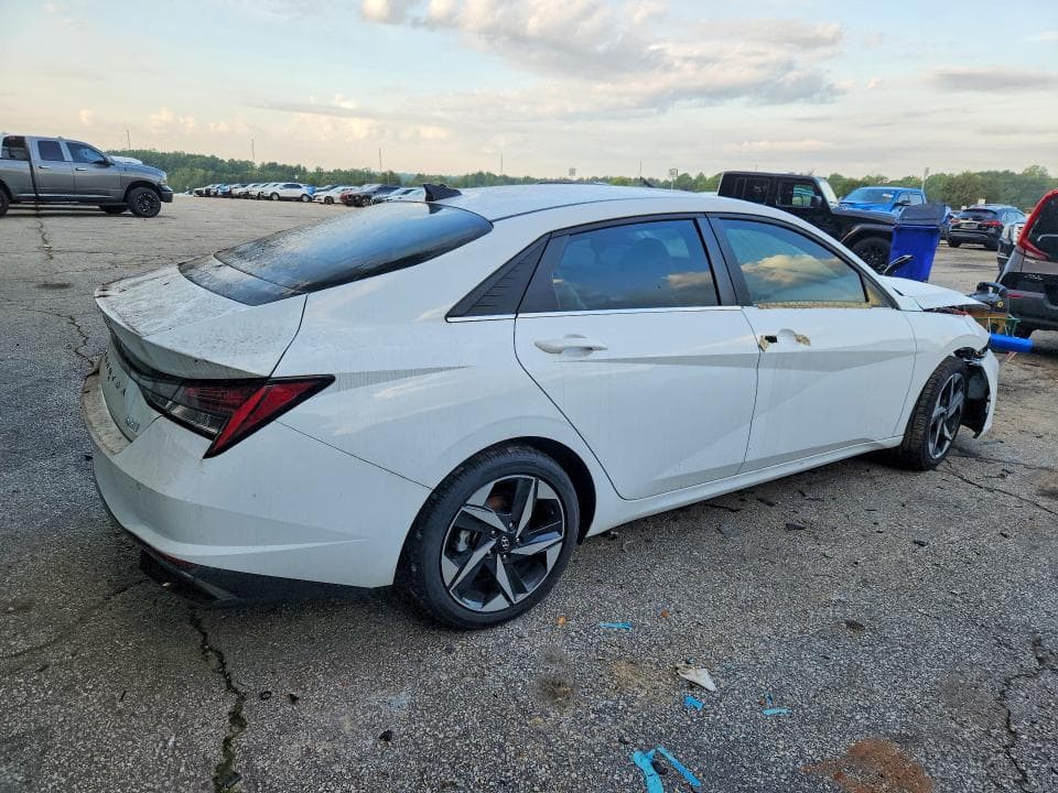 2022 HYUNDAI ELANTRA LIMITED 3