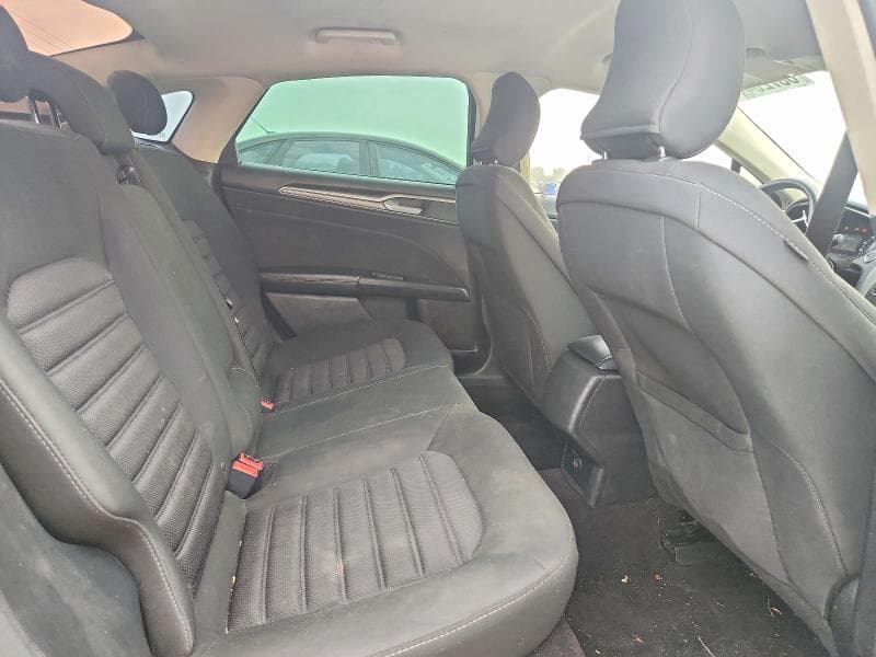 2017 FORD FUSION SE 10