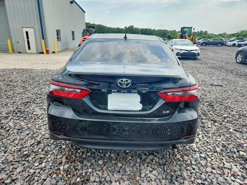 2021 TOYOTA CAMRY LE 6