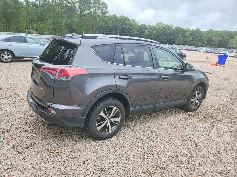 2017 TOYOTA RAV4 XLE 3