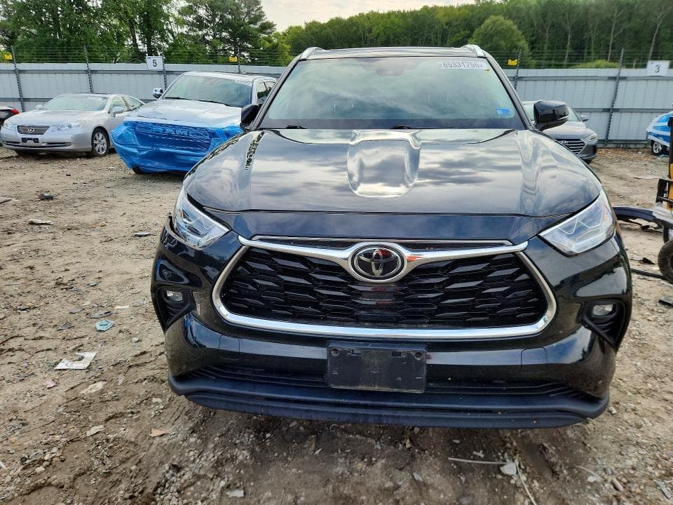 2020 TOYOTA HIGHLANDER LIMITED 5