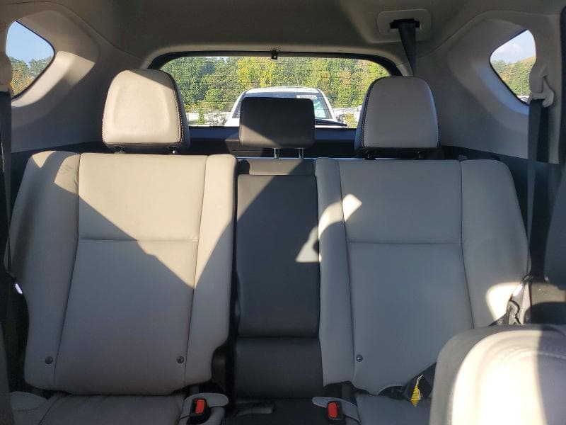 2017 TOYOTA RAV4 LIMITED 10