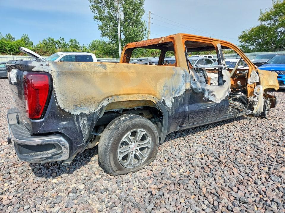 2025 GMC SIERRA K1500 SLT 3