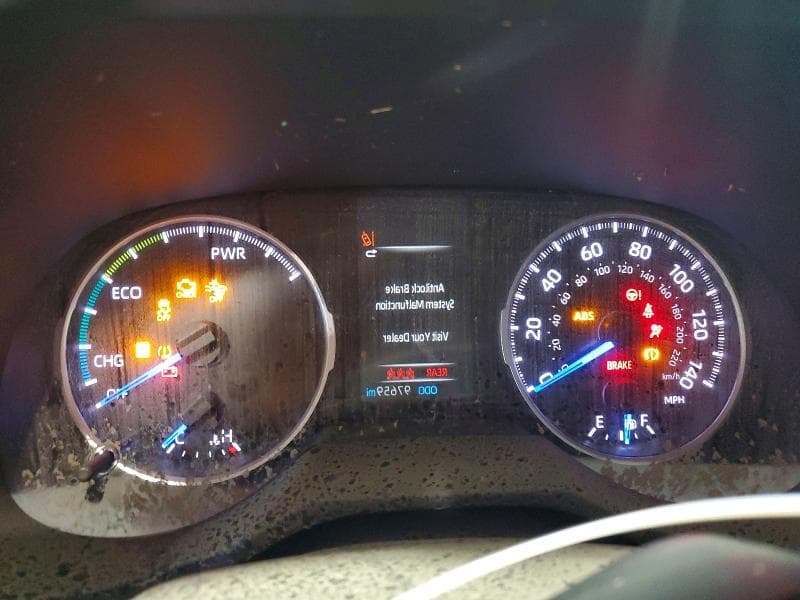 2019 TOYOTA RAV4 HYBRID XLE 9