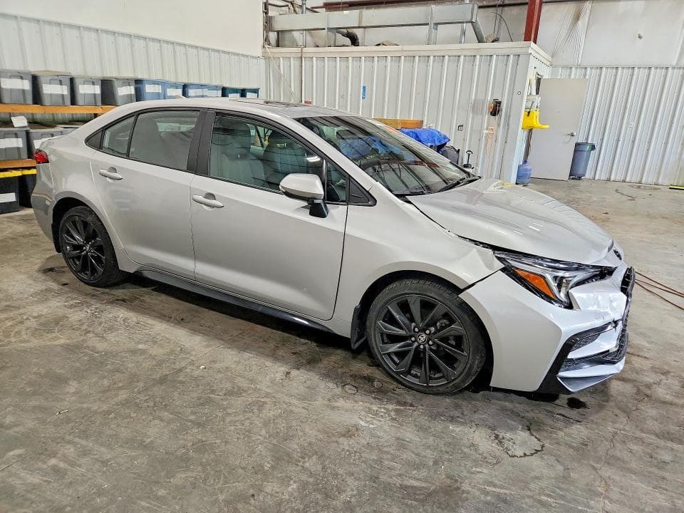 2025 TOYOTA COROLLA SE 4