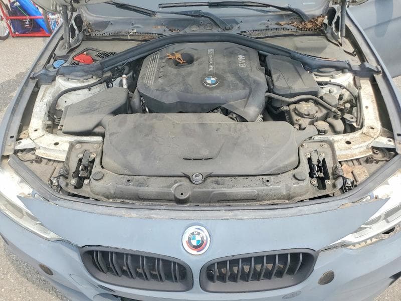 2018 BMW 330 XI 11