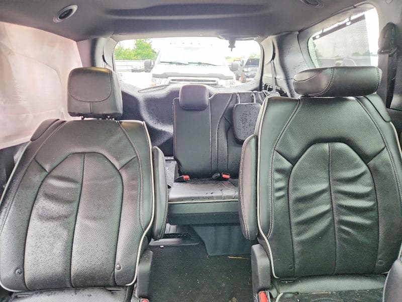 2025 CHRYSLER PACIFICA LIMITED 10