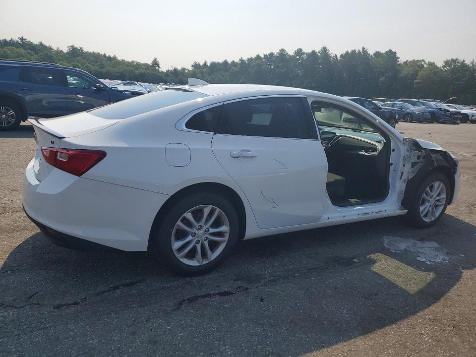 2017 CHEVROLET MALIBU LT 3