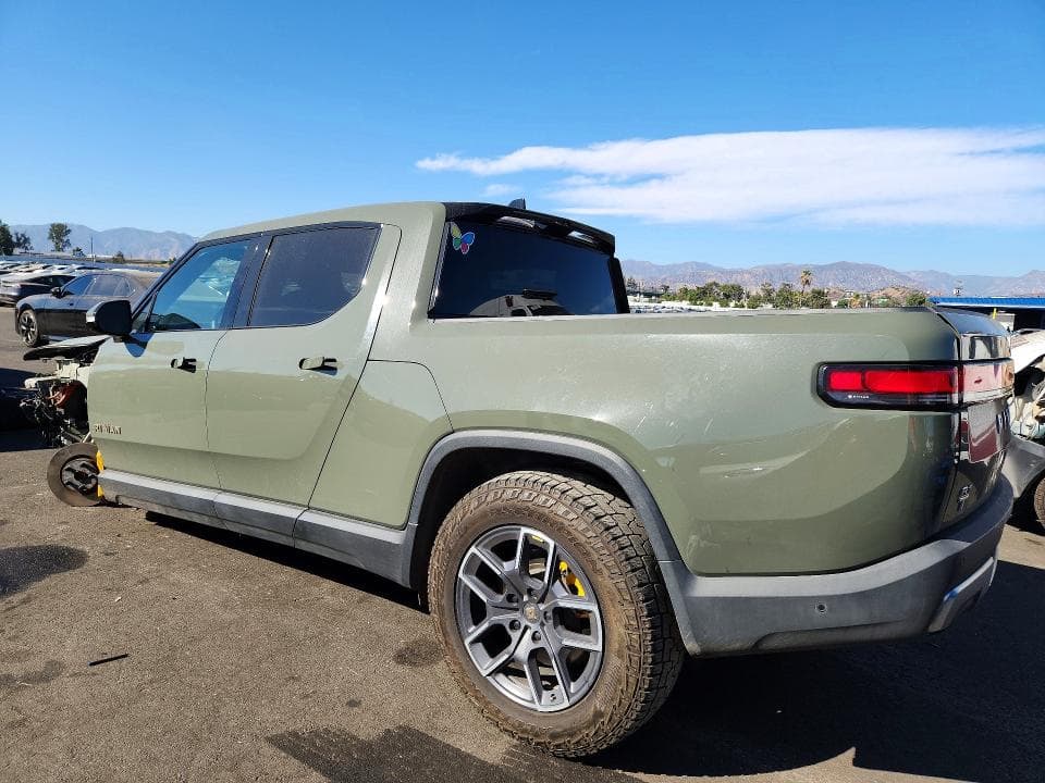 2022 RIVIAN R1T LAUNCH EDITION 2