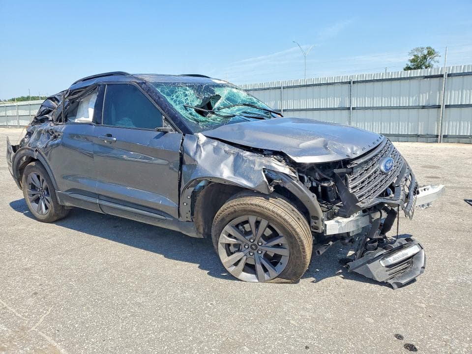 2023 FORD EXPLORER XLT 4