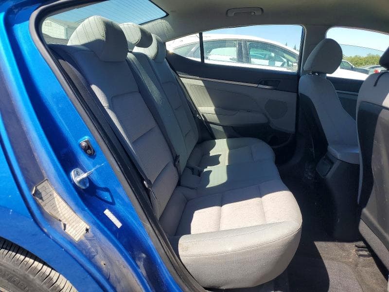 2017 HYUNDAI ELANTRA SE 10