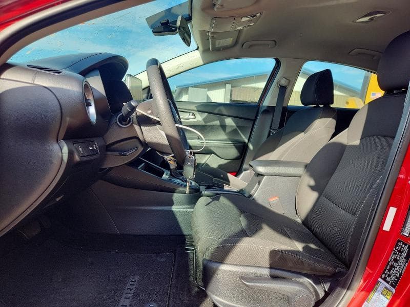 2019 KIA FORTE LXS 7