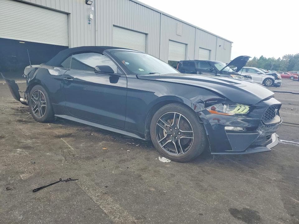 2020 FORD MUSTANG 4