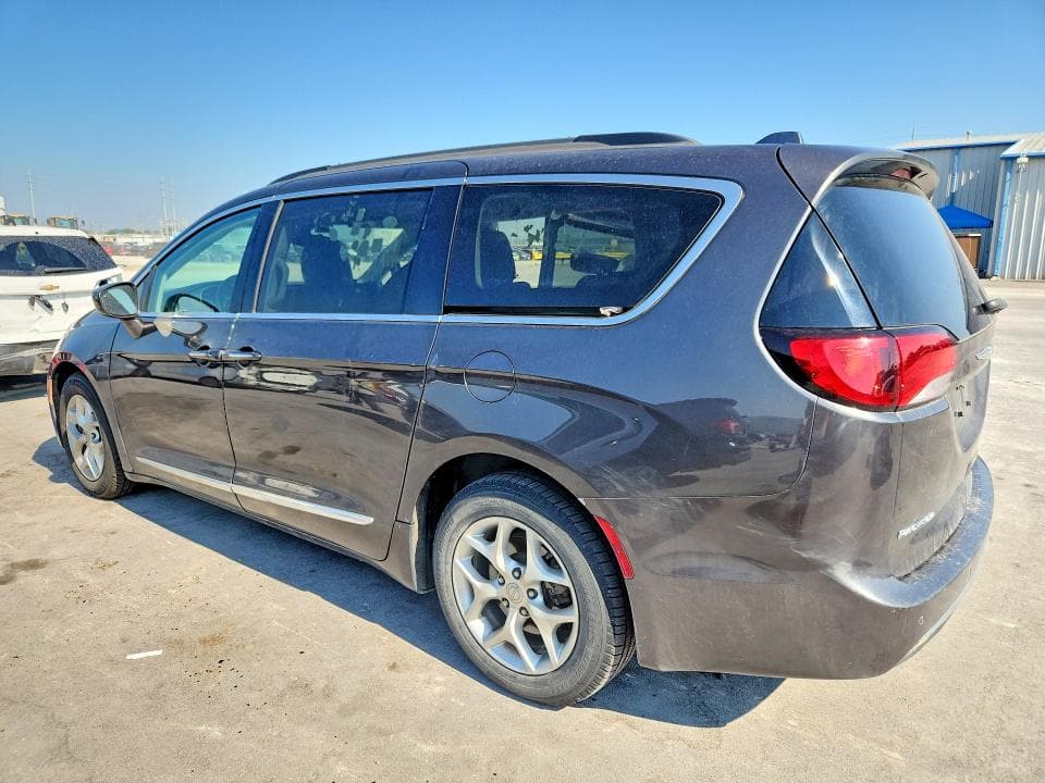 2017 CHRYSLER PACIFICA TOURING L 2